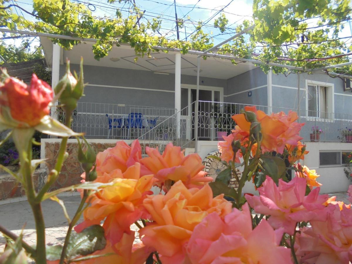 Zacaj Hotel Ksamil Exterior photo